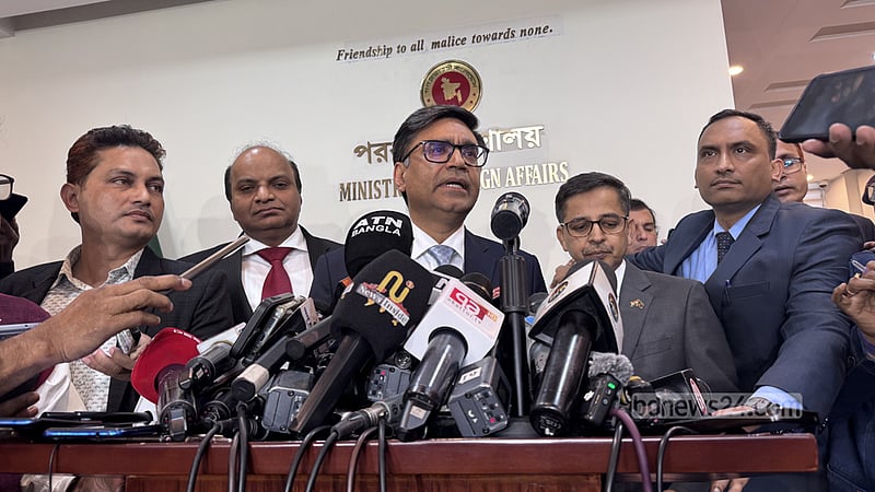 বাংলাদেশের সঙ্গে সম্পর্ক এগিয়ে নিতে চায় ভারত: বিক্রম মিশ্রি