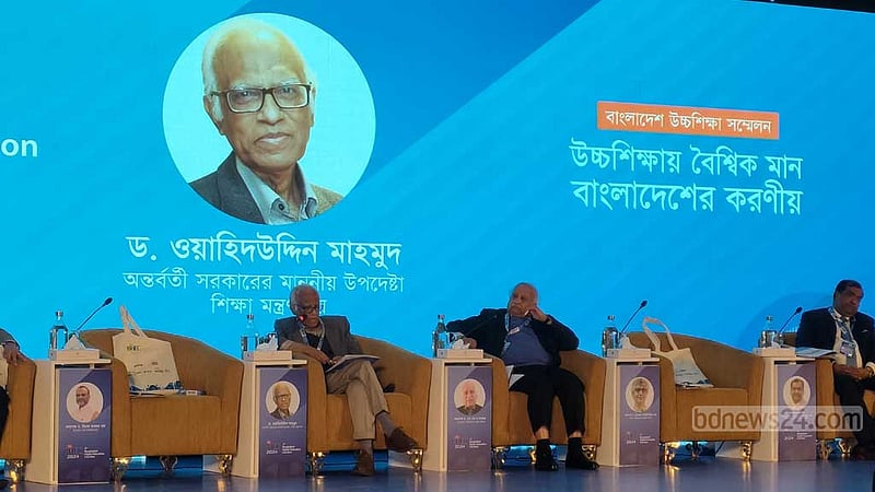 বিশ্ববিদ্যালয় ‘পঙ্গু হয়েছে’ শিক্ষক নিয়োগে ‘অনিয়মে’: শিক্ষা উপদেষ্টা