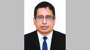 সুপ্রিম কোর্টের রেজিস্ট্রার জেনারেল হলেন আজিজ আহমদ