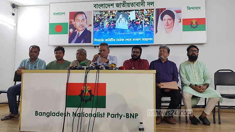 লাঠিপেটায় সমাধানের সুযোগ নেই: কোটা আন্দোলন নিয়ে আমীর খসরু