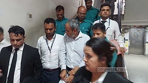 মেট্রো স্টেশন ভাঙচুর: বিএনপির রফিকসহ পাঁচজন রিমান্ডে