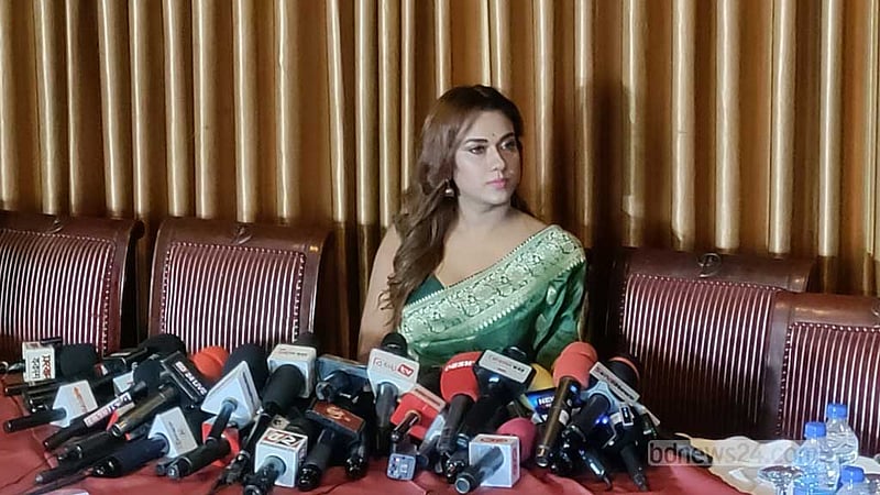 আত্মসমর্পণ করে নায়িকা ববির জামিন