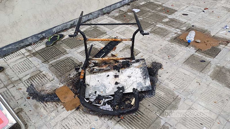 তাণ্ডবে বিআরটিএর সব সেবাই বন্ধ