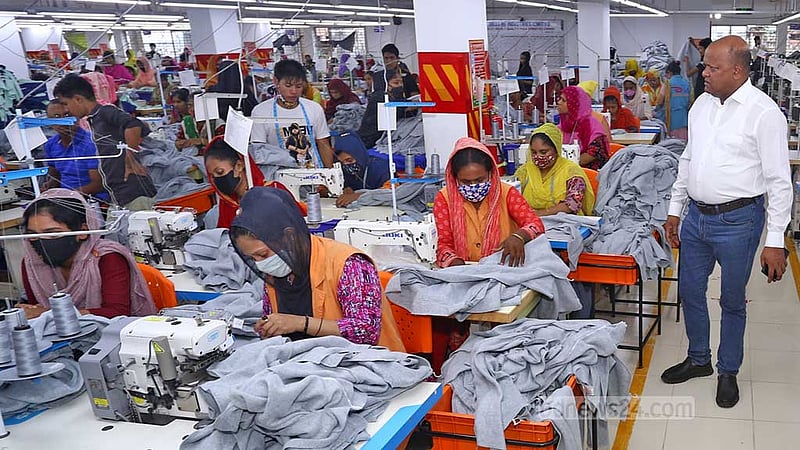 পোশাক রপ্তানি: দেশি কাঁচামালে ‘ভর করে’ বাড়ছে মূল্য সংযোজন