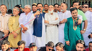 স্বাধীনতাবিরোধী অপশক্তিকে মোকাবেলা করা হবে: মেয়র রেজাউল