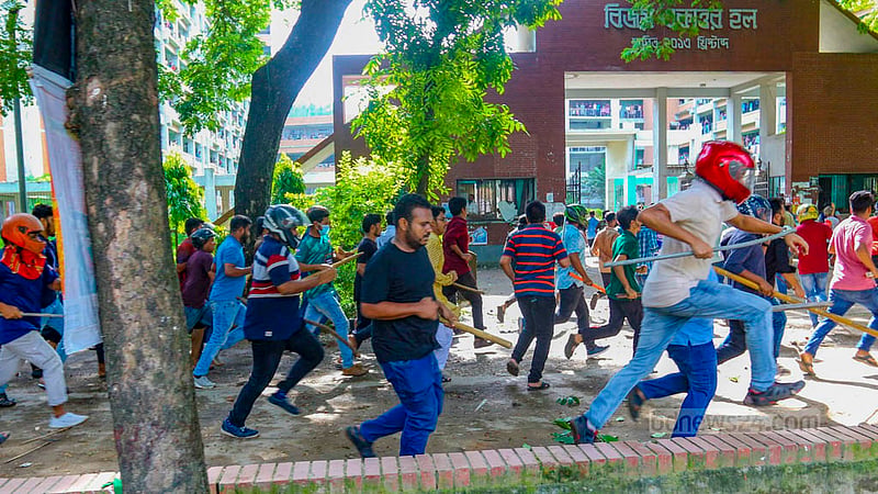 কোটা আন্দোলন: নিরাপত্তার স্বার্থে ঢাবির হলে থাকবেন শিক্ষকরা