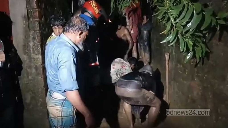 কক্সবাজারে পাহাড় ধসে একদিনে শিশুসহ ৪ মৃত্যু