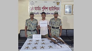 ‘যুদ্ধফেরত আরসা কমান্ডার’ অস্ত্রসহ ক্যাম্পে আটক, গুলিবিদ্ধ পুলিশ
