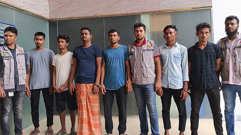 যাত্রাবাড়ী-শনির আখড়ায় পুলিশ হত্যা: ছাত্রদল নেতাসহ গ্রেপ্তার ৬