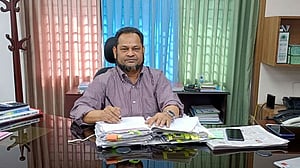অবৈধ সম্পদ: এবার শুল্ক কর্মকর্তা এনামুলকে বাধ্যতামূলক অবসর