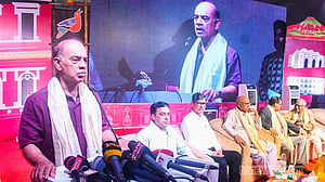 বিদেশি এয়ারলাইন্স আগ্রহ দেখালে রাজশাহীতে আন্তর্জাতিক বিমানবন্দর: ফারুক খান