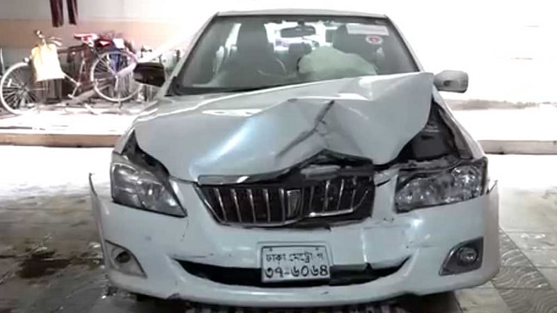 গ্যারেজ থেকে বের করার সময় ফ্ল্যাট মালিকের গাড়িচাপায় দ্বাররক্ষী নিহত