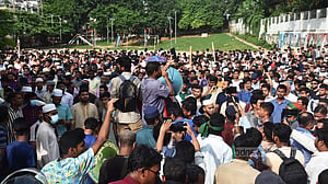 চট্টগ্রামে গায়েবানা জানাজা শেষ হল রাজনৈতিক স্লোগানে