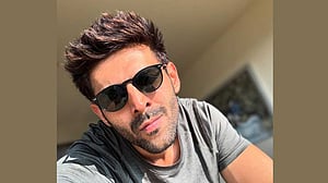 শুটিংয়ে বিস্ফোরণ, অন্ধও হয়ে যেতে পারতেন কার্তিক আরিয়ান!