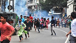 চট্টগ্রামে বিক্ষোভ: মুচলেকা দিয়ে ছাড়া পেলেন ১৬ শিক্ষার্থী, গ্রেপ্তার ৪