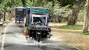 খাগড়াছড়ি-লংগদু সড়কে যান চলাচল স্বাভাবিক