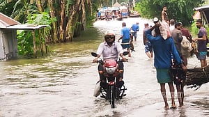 কুড়িগ্রামে আবারও বাড়ছে বন্যার পানি, বানভাসিদের কষ্ট