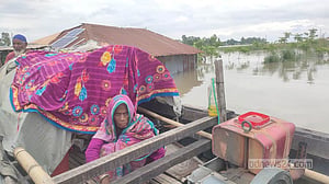 বন্যার্তদের চিকিৎসায় ৬১৯ মেডিকেল টিম