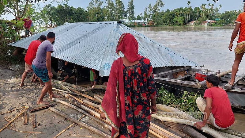 লালমনিরহাটে তিস্তায় ভাঙন, শতাধিক বসতভিটা বিলীন