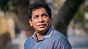 ‘আধুনিক বাংলা হোটেল’ নিয়ে আসছেন মোশাররফ করিম