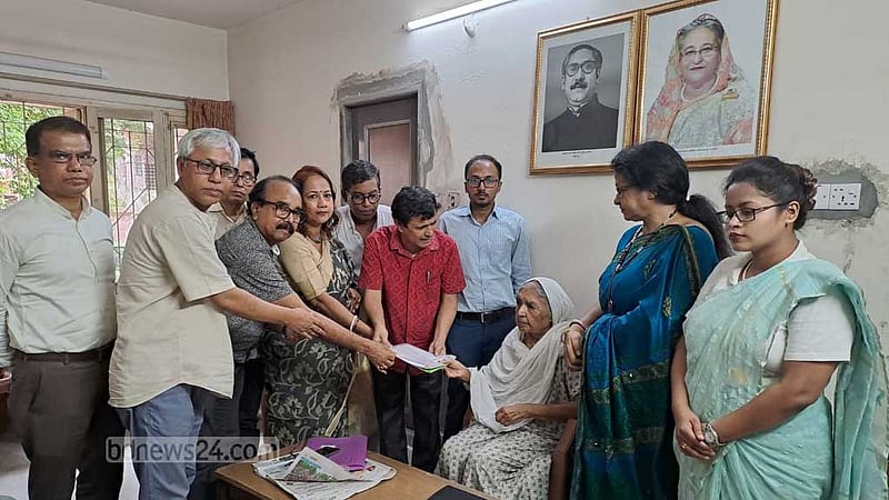 হিন্দু আইন সংস্কারের বিষয়ে প্রধানমন্ত্রীর সঙ্গে আলোচনার আশ্বাস মতিয়া চৌধুরীর