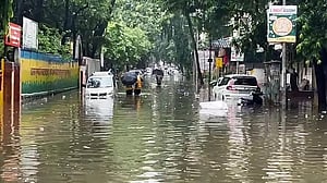 ফের জলমগ্ন মুম্বাই, বাড়তে পারে বৃষ্টি