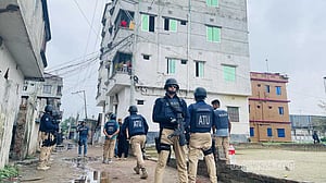 রূপগঞ্জের ওই ফ্ল্যাটে থাকতেন ‘জঙ্গিরা’, তিনটি বোমা উদ্ধার: পুলিশ