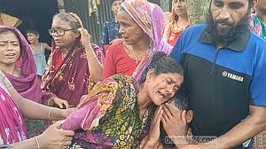রাস্তার নিম্নমানের কাজের অভিযোগ করায় সংঘর্ষ, নিহত ১