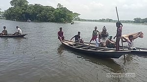 পুলিশ দেখে জুয়ার আসর থেকে নদীতে ঝাঁপিয়ে নিখোঁজ যুবকের লাশ উদ্ধার