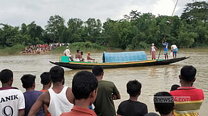 সোমেশ্বরীতে নৌকাডুবি: ৪৪ ঘণ্টা পর নিখোঁজ ছাত্রীর লাশ উদ্ধার