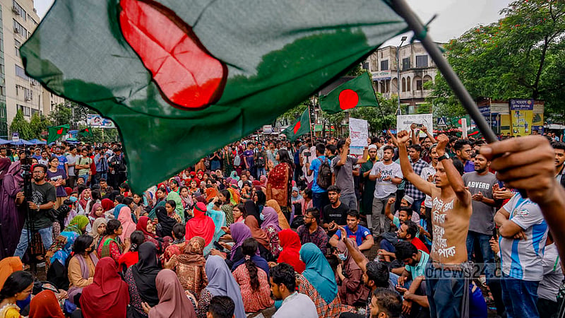 স্লোগান নয়, সমাধানের রাজনীতিতে আগ্রহী তরুণরা