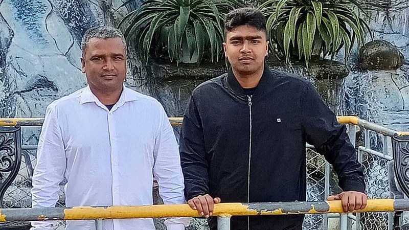 স্বামীকে হারিয়ে ছেলের জন্য চাকরি চাইছেন গণির স্ত্রী