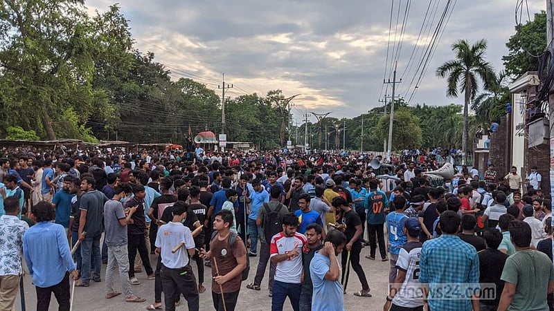 রাবি ছাত্রলীগকে অবাঞ্চিত ঘোষণাসহ ক্যাম্পাসে ছাত্ররাজনীতি নিষিদ্ধের দাবি