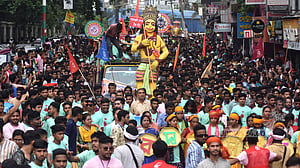 আনন্দমুখর রথযাত্রা