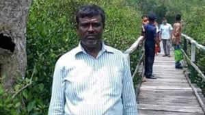 মাছের ঘেরে কৃষক লীগ নেতাকে কুপিয়ে হত্যা