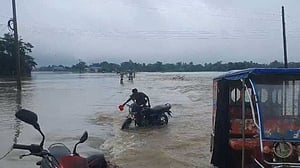 ফের বাড়ছে সুনামগঞ্জের নদ-নদীর পানি