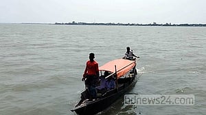 সুনামগঞ্জে সুরমা নদীতে নৌকা ডুবে শিশুসহ নিখোঁজ ৩