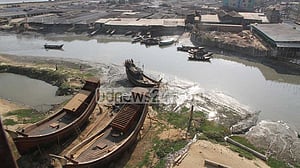 খামার কর্মীর গলায় রশি বাঁধা লাশ ভাসছিল নদীতে