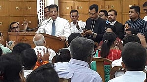 আওয়ামী লীগের প্রতিষ্ঠাবার্ষিকী: ৭৫ কেজির কেক কাটল সুপ্রিম কোর্ট বার