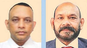 এবার পাসপোর্ট বাতিল সাবেক সেনাপ্রধান আজিজের ২ ভাইয়ের