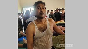 ‘আমারে একলারে বাচাইয়া রেখে কী লাভ’