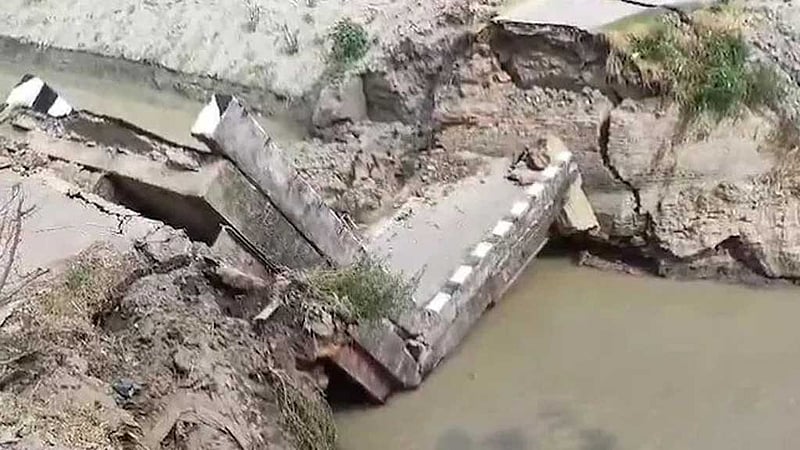 ভারতের বিহারে ফের সেতু ধসের ঘটনা