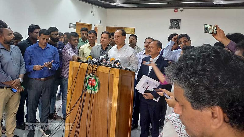 প্রকট রাজনৈতিক বৈরিতা নিয়ে সামনে এগোনো কঠিন: সিইসি
