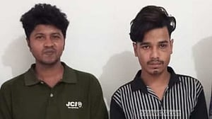 কন্টেন্টের নামে ‘পর্নগ্রাফি’ তৈরির অভিযোগে গ্রেপ্তার ২