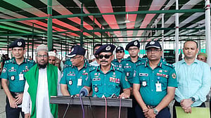 ‘অতীতে খারাপ অভিজ্ঞতা’ বিবেচনায় ঈদের নিরাপত্তা: সিএমপি কমিশনার