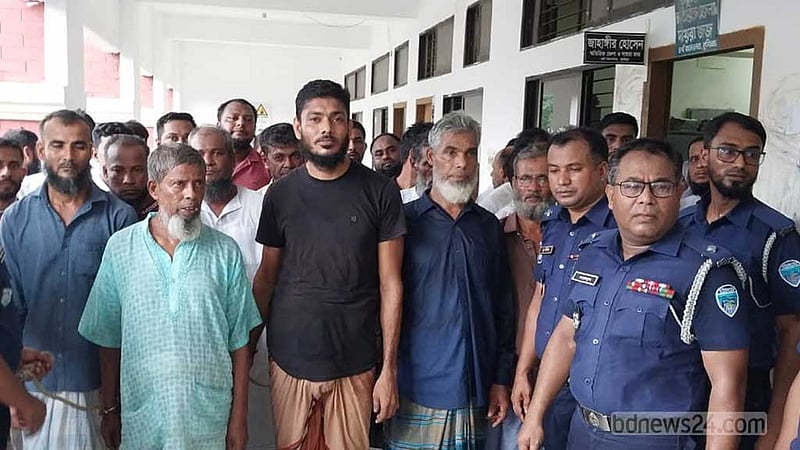 কুমিল্লায় হত্যা মামলায় ছয় জনের প্রাণদণ্ড