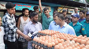 ‘এসএমএসে’ ডিমের দাম নিয়ন্ত্রণ: ভোক্তার অভিযানে জরিমানা