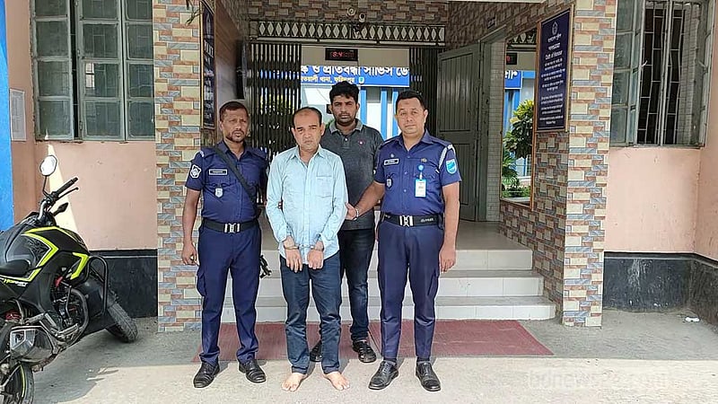 তিনি ভুয়া ‘ম্যাজিস্ট্রেট’, একাই পরিচালনা করেন ভ্রাম্যমাণ আদালত!