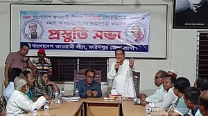 রাসেলস ভাইপার মারলে অর্ধলক্ষ টাকা পুরস্কারের ঘোষণা আওয়ামী লীগ নেতার