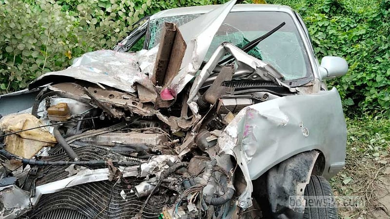 গোপালগঞ্জে তিন বাহনের সংঘর্ষে নিহত ২